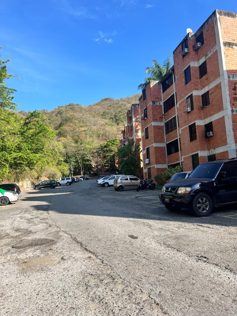 AI-3291 055 Alquilo Cómodo Apartamento Ubicado en la Urbanización La Trigaleña, Valencia. Edo. Carabobo. Venezuela.