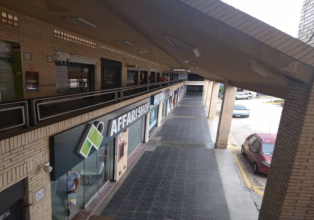 AI-2200-019 Ofrece en Venta totalmente Operativo un Local en el Centro Comercial Metro Plaza, San Diego Edo. Carabobo. Venezuela.