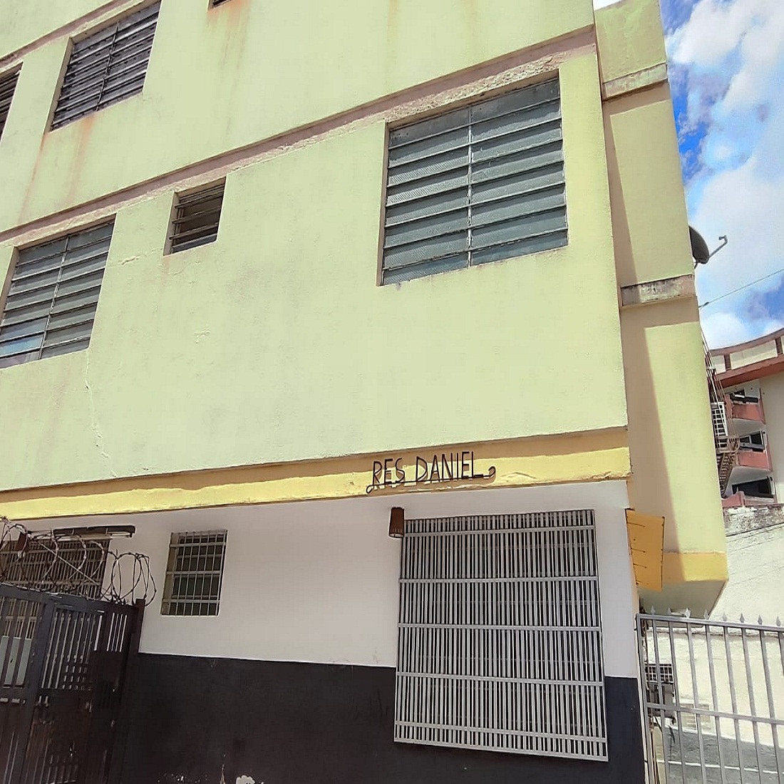 AI-3359-004 Vende Apartamento Ubicado en la Avenida Bolívar Norte de Valencia, Edo. Carabobo. Venezuela.