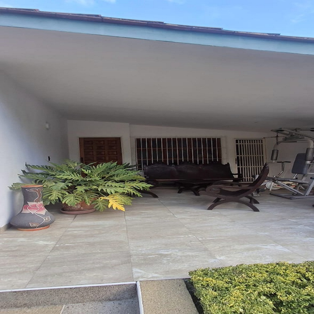AI-3360-065 Vende Amplia Casa con Anexo en la Urbanización El Morro I, San Diego Edo. Carabobo. Venezuela.